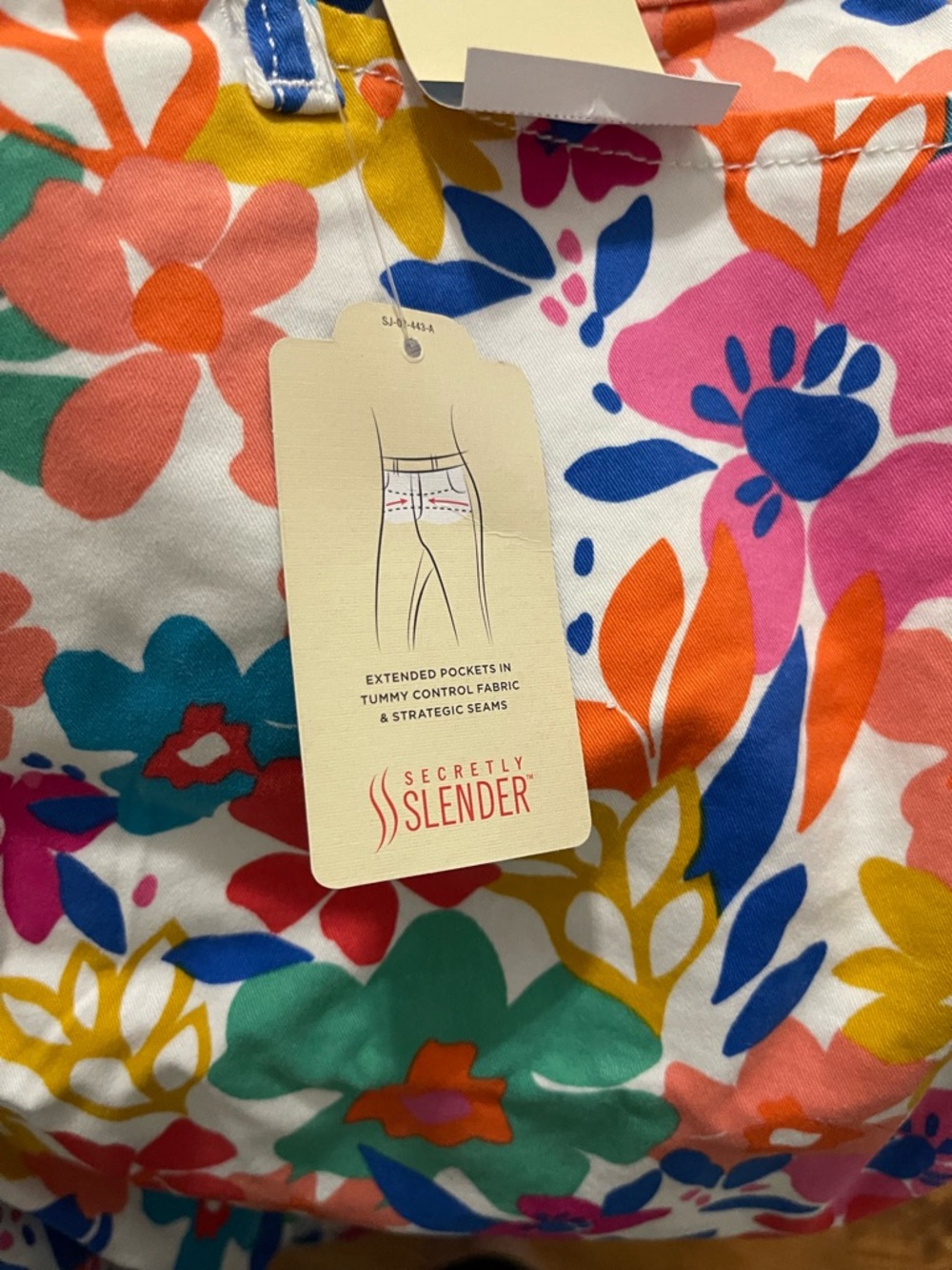 Women’s Floral Print Cotton Shorts - Multicolor - Picture 4 of 4